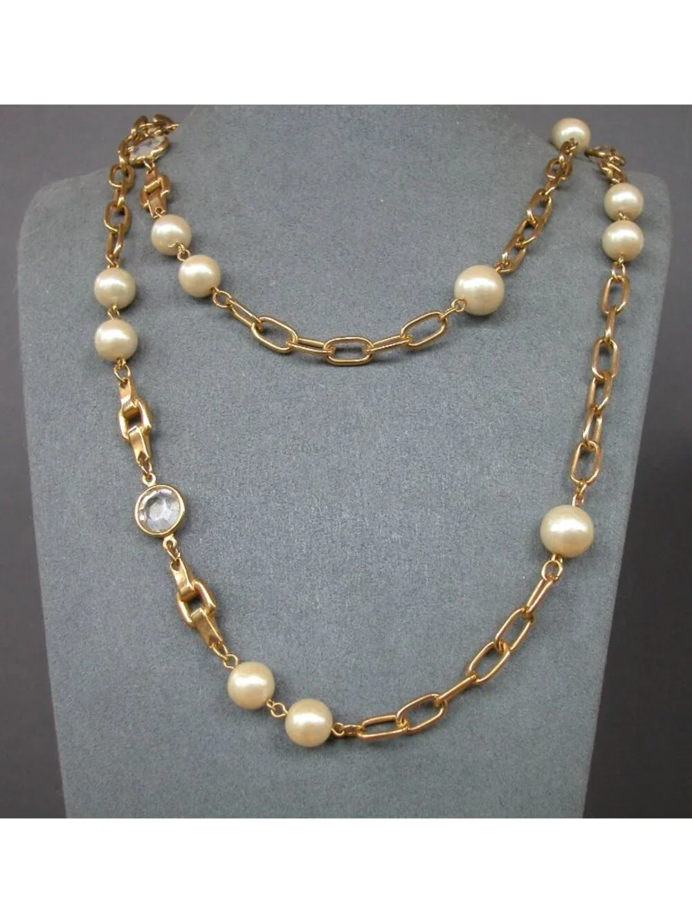 Gold Tone & Faux Pearl 44